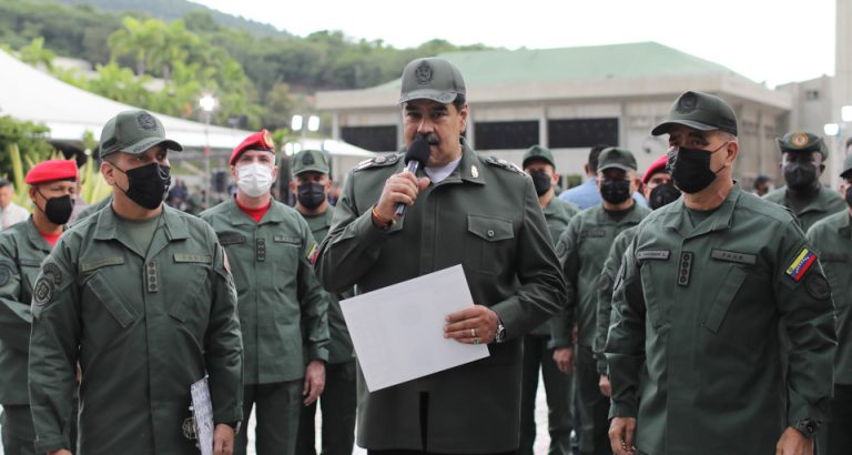 Presidente Maduro ordena incrementar acciones militares contra grupos Tancol